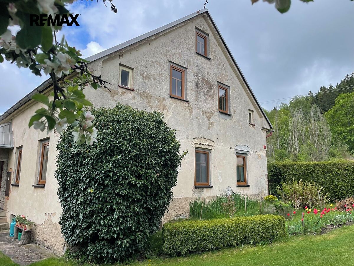 Prodej rodinného domu 110 m², pozemek 2371 m²